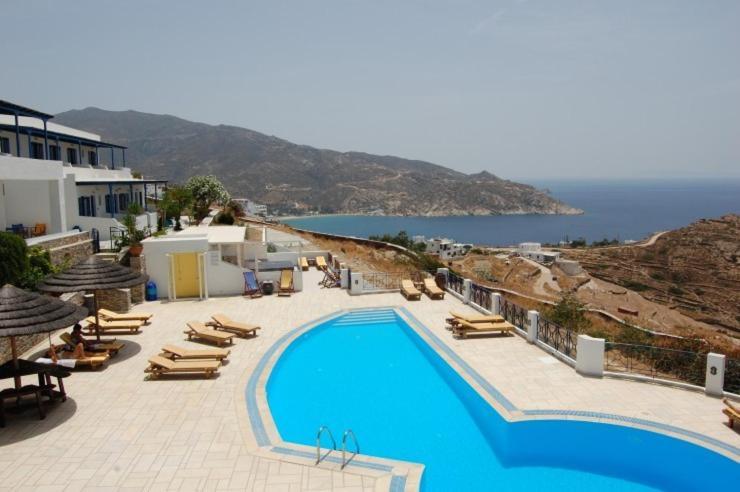 Kolitsani View Hotel Ios Chora Exterior photo