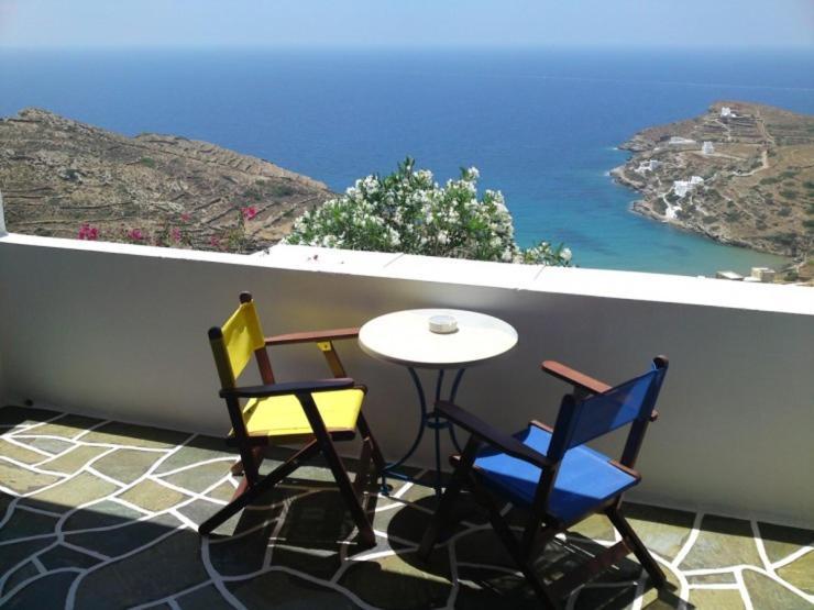 Kolitsani View Hotel Ios Chora Room photo